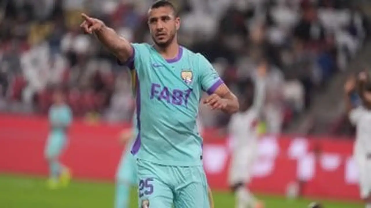 رامي ربيعة.. صراع اللقب يشعل قمة العين وشباب الأهلي في الدوري الإماراتي